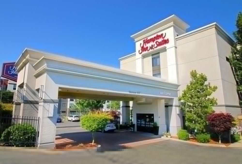 Hampton Inn & Suites Tacoma Exterior photo