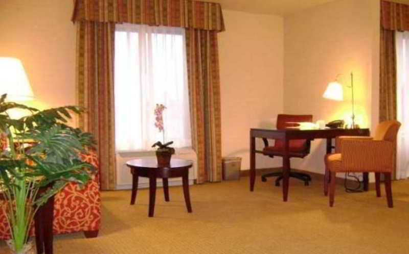 Hampton Inn & Suites Tacoma Room photo